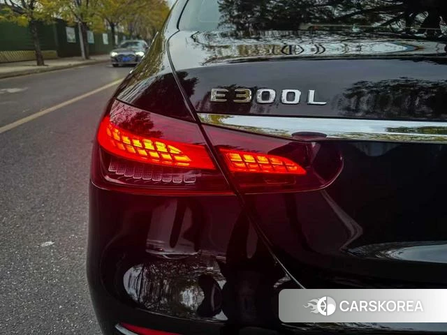 Mercedes-Benz E-class id 4265002 из Китая 10