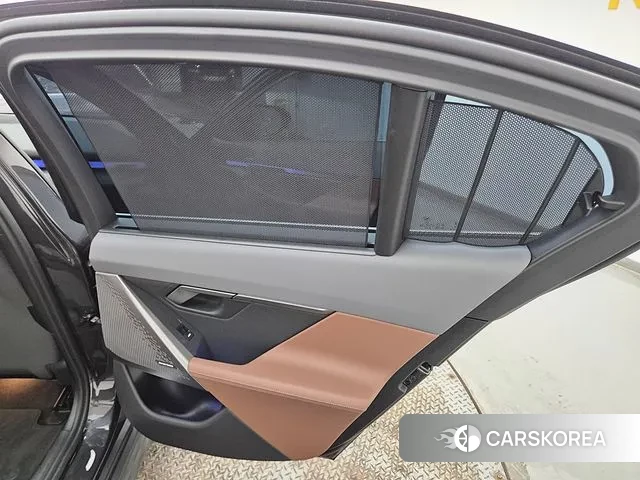 BMW 5 Series (G60) id 3477289 из Кореи 10