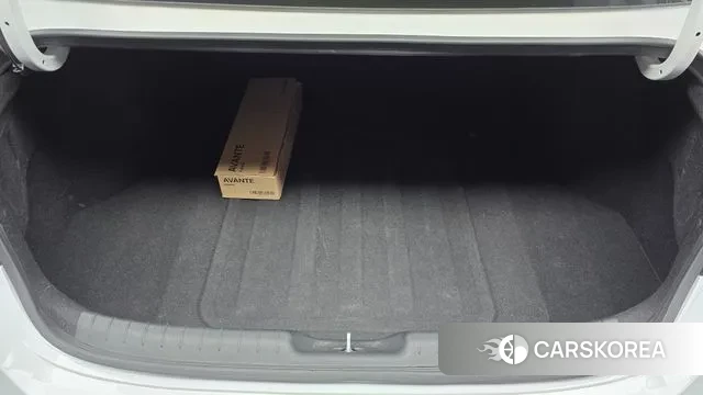 Hyundai Avante Hybrid (CN7) id 3483555 из Кореи 10