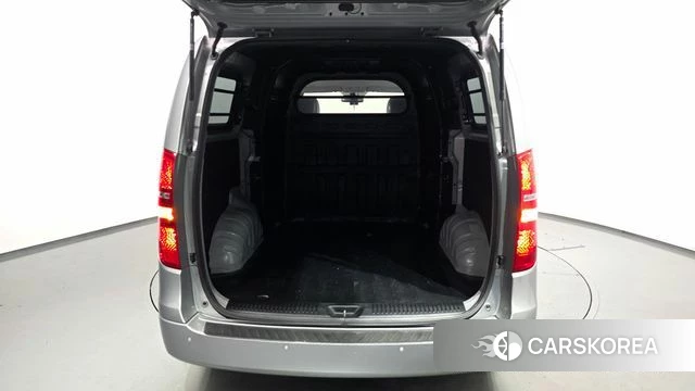 Hyundai The New Grand Starex id 3955722 из Кореи 10