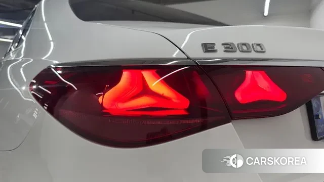 Mercedes-Benz E-Class W214 id 3256359 из Кореи 10