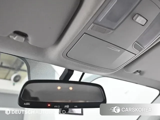 Kia Stonic id 3045419 из Кореи 10