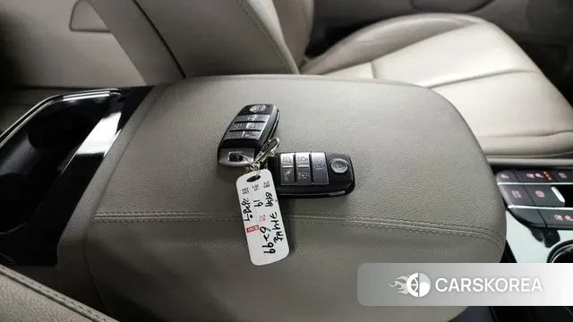 Kia The New Carnival id 3541710 из Кореи 10