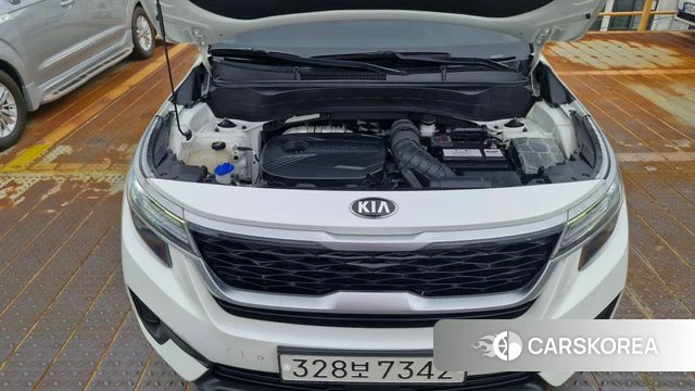 Kia Seltos id 4495918 из Кореи 10