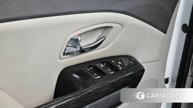 Kia All New Carnival id 4459753 из Кореи 10