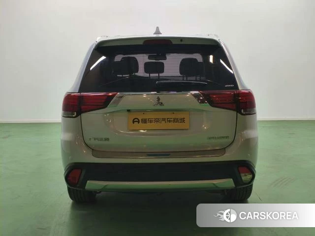 Mitsubishi  Outlander id 4210171 из Китая 10