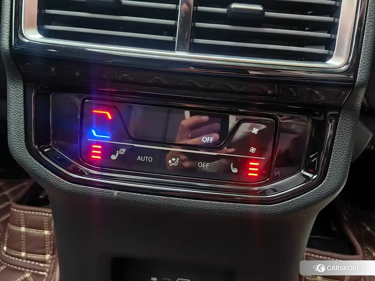 Volkswagen Touareg id 4634851 из Китая 10