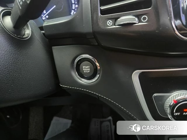 Ssangyong Rexton Sports id 4206690 из Кореи 10