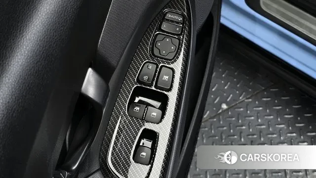 Hyundai Veloster (JS) id 2986349 из Кореи 10