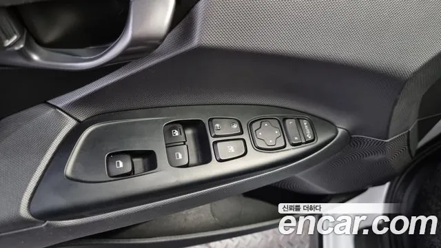 Hyundai Veloster (JS) id 2345758 из Кореи 10