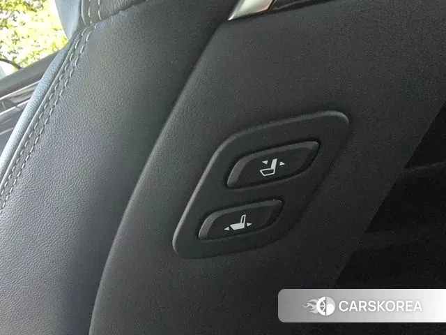 Genesis G90 id 3098247 из Кореи 10