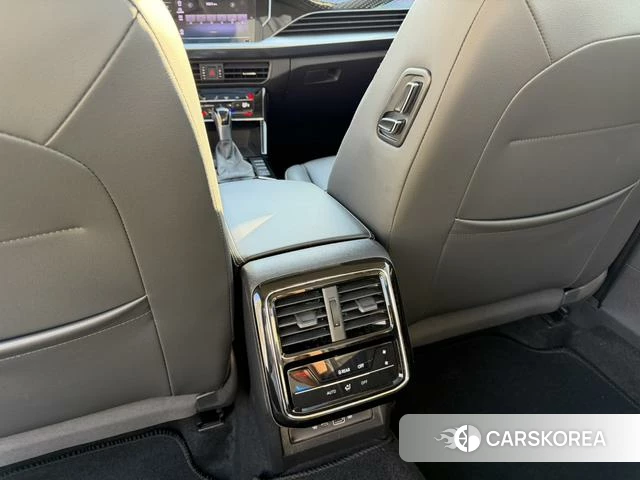 Volkswagen Passat id 4299448 из Китая 10