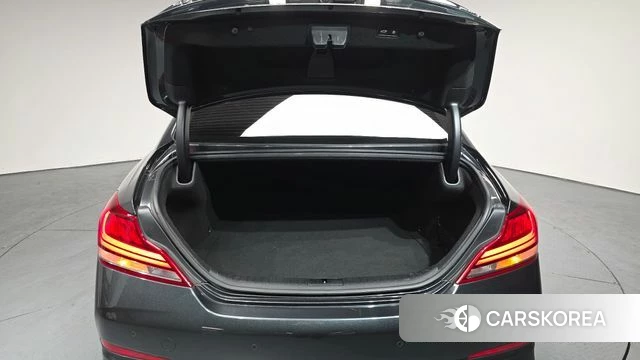 Genesis G70 id 3893845 из Кореи 10