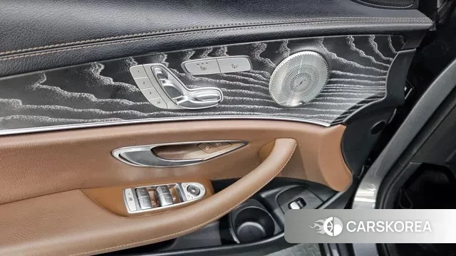 Mercedes-Benz E-Class W213 id 3478356 из Кореи 10