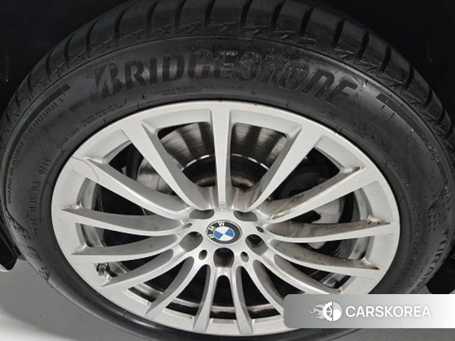 BMW 5 Series (G30) id 4918230 из Кореи 10