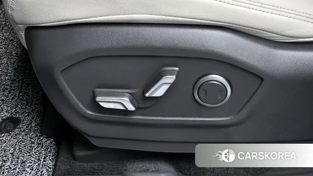 Hyundai Santa Fe (MX5) id 3599741 из Кореи 10