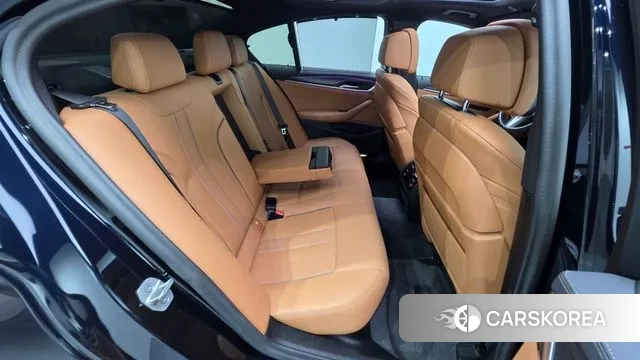 BMW 5 Series (G30) id 3426673 из Кореи 10