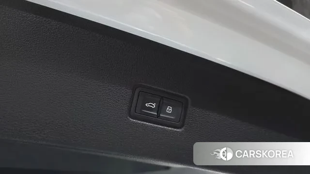 Audi SQ8 (4M) id 3008412 из Кореи 10