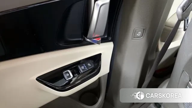 Kia Carnival 4th generation id 2901432 из Кореи 10