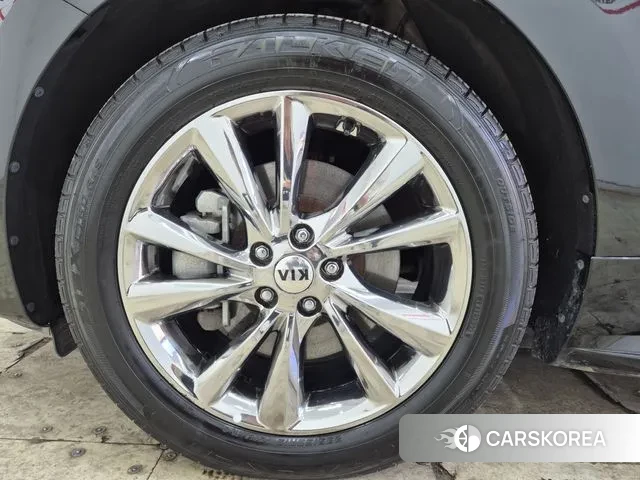 Kia The New Carnival id 3736883 из Кореи 10