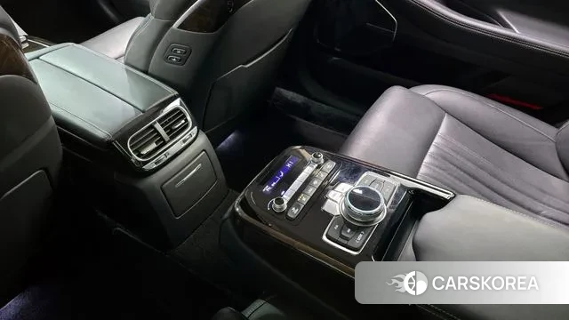 Genesis G90 id 3469667 из Кореи 10