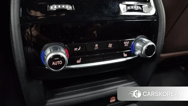 BMW 5 Series (G30) id 3544877 из Кореи 10