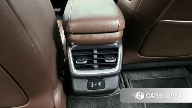 Hyundai Grandeur (GN7) id 3877483 из Кореи 10