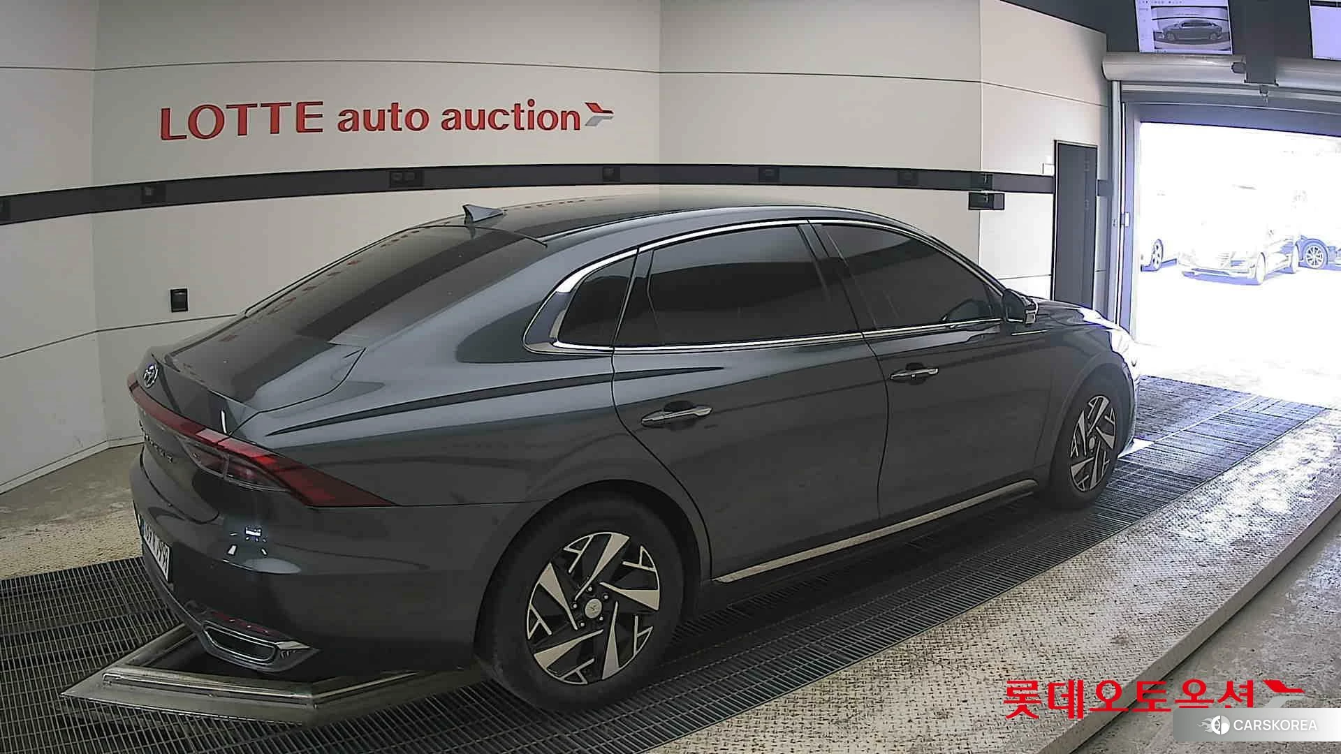 Hyundai Grandeur Hybrid id 4289332 из Кореи 10