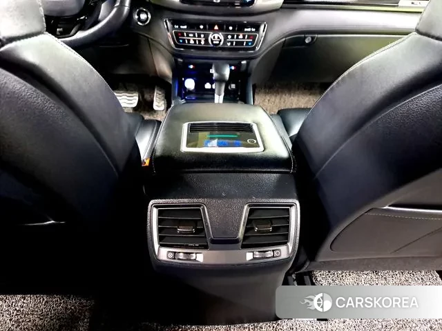 Ssangyong The New Rexton Sports Cannes id 3110797 из Кореи 10