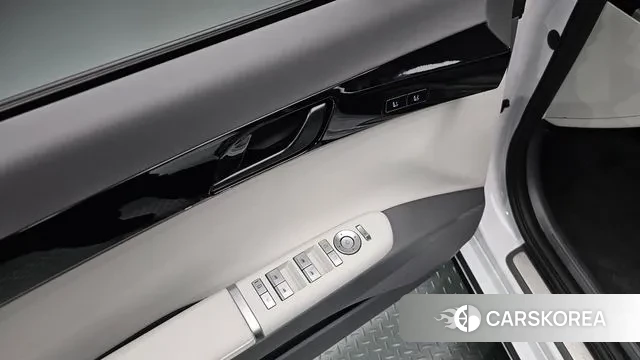 Hyundai Grandeur Hybrid (GN7) id 3732029 из Кореи 10