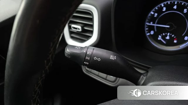 Hyundai Venue id 4196608 из Кореи 10