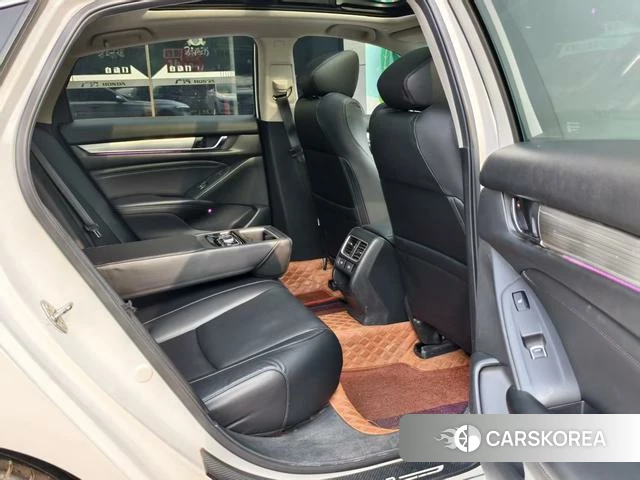 Honda Accord id 4264562 из Китая 10