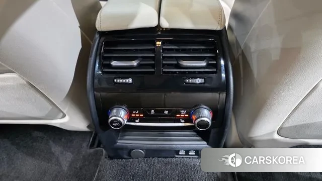 BMW 5 Series (G30) id 3698094 из Кореи 10