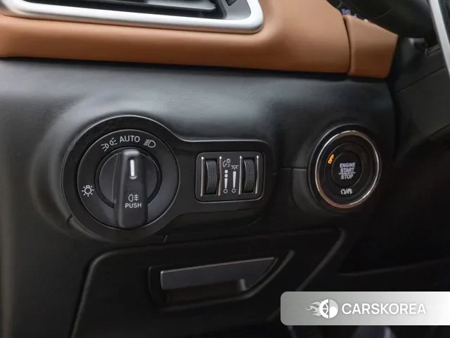 Maserati Ghibli id 2910111 из Кореи 10