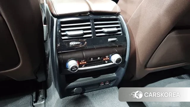 BMW 5 Series (G30) id 3493826 из Кореи 10