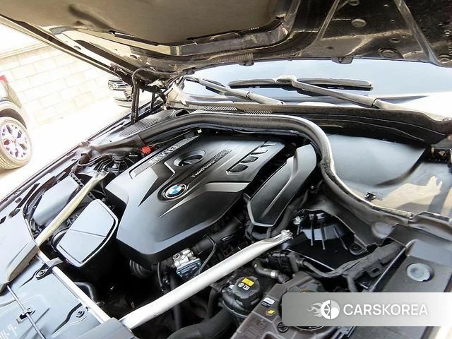 BMW 5 Series (G30) id 3829317 из Кореи 10