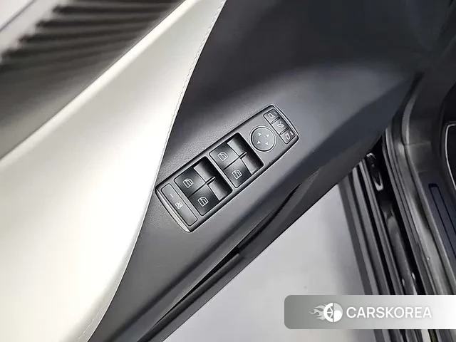 Tesla Model X id 3041403 из Кореи 10