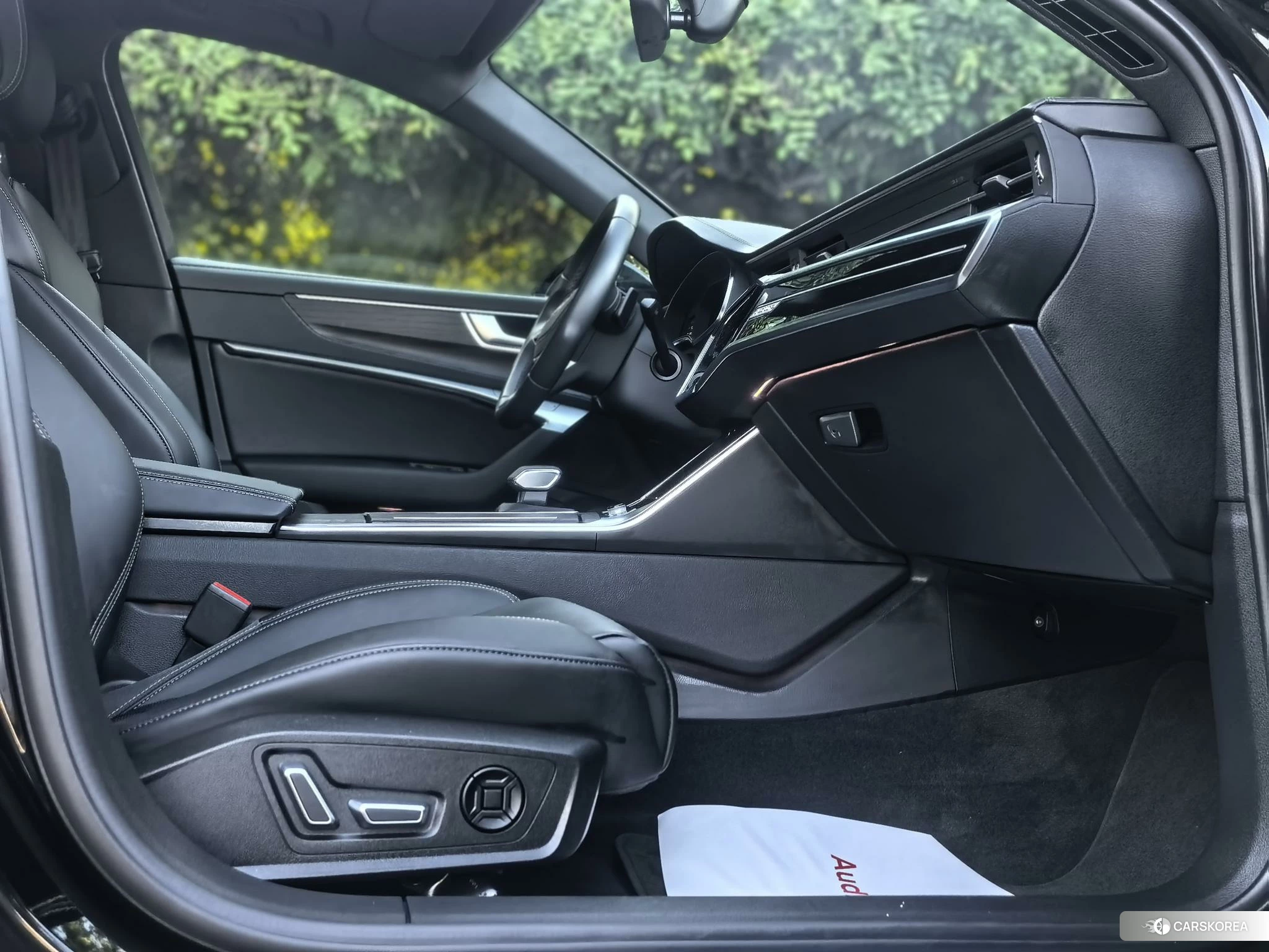 Audi A6L id 4461531 из Китая 10
