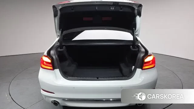 BMW 5 Series (G30) id 3736813 из Кореи 10