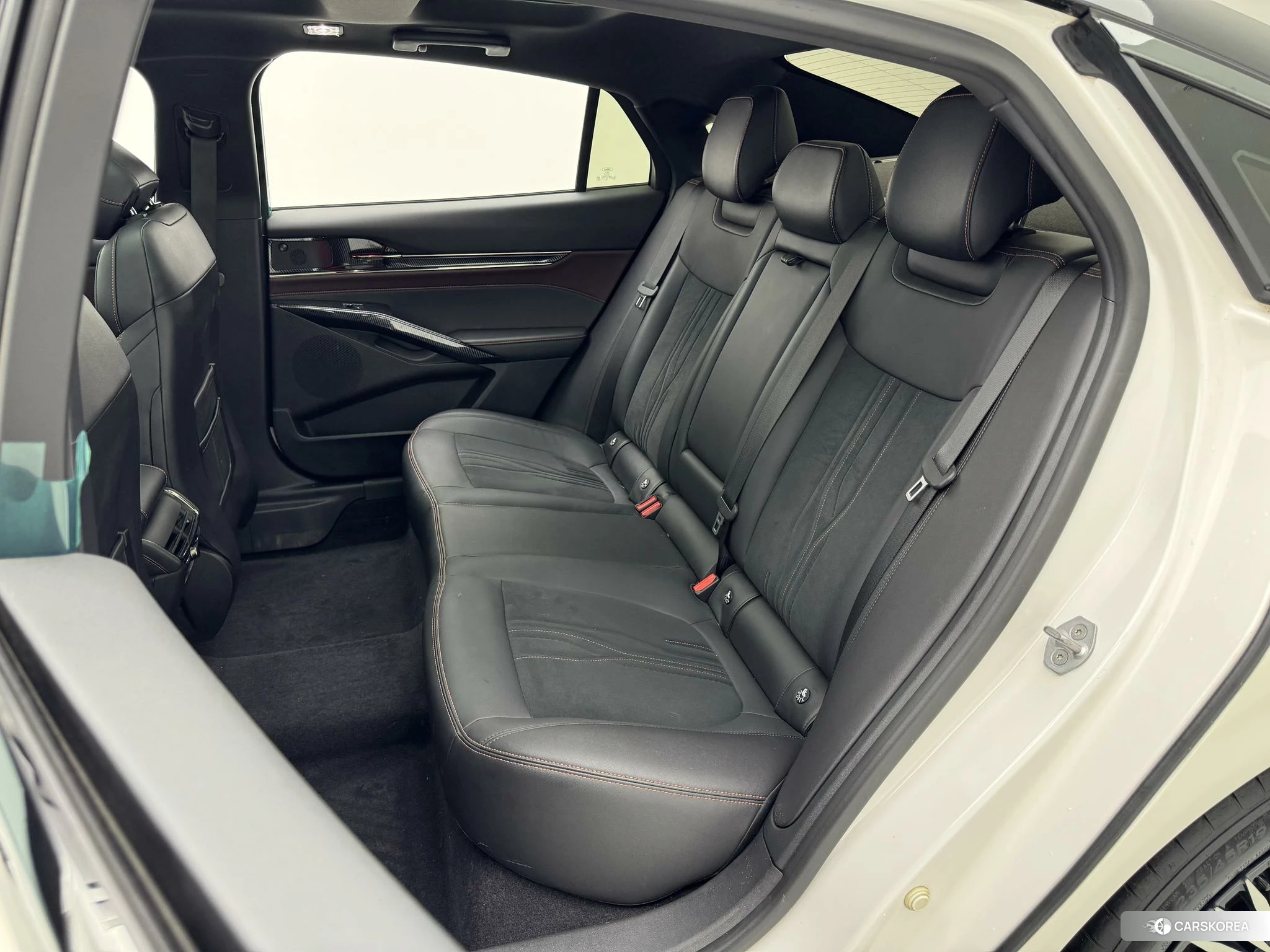 Ford Mondeo id 4514751 из Китая 10