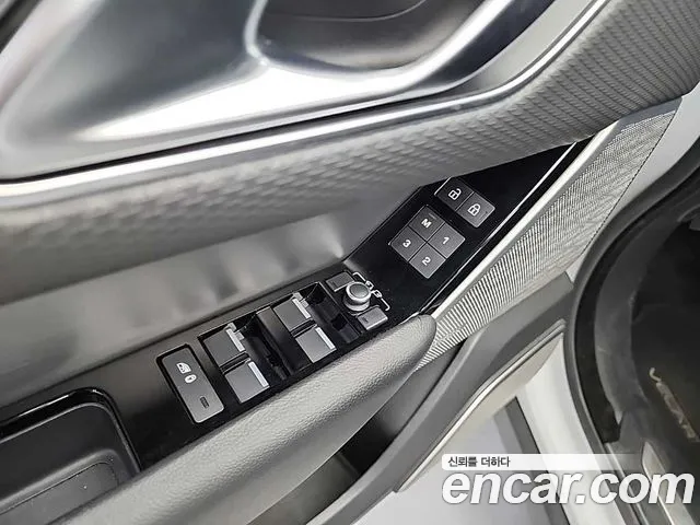 Land Rover Range Rover Velar id 2806712 из Кореи 10