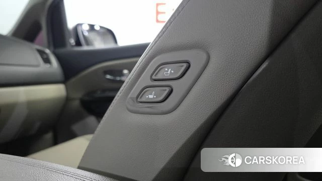 Kia The New Carnival id 4245494 из Кореи 10