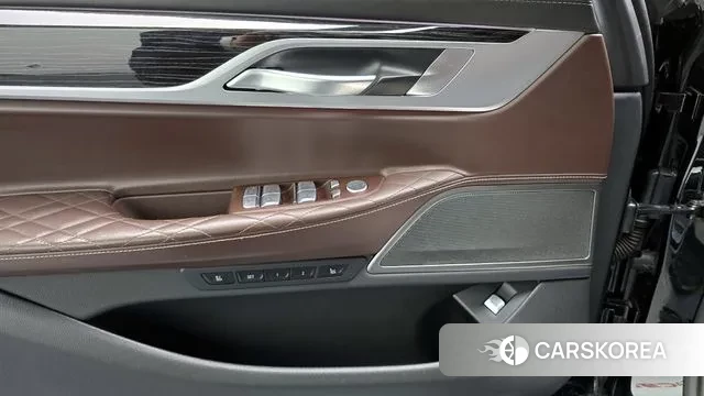 BMW 7 Series (G11) id 3494265 из Кореи 10