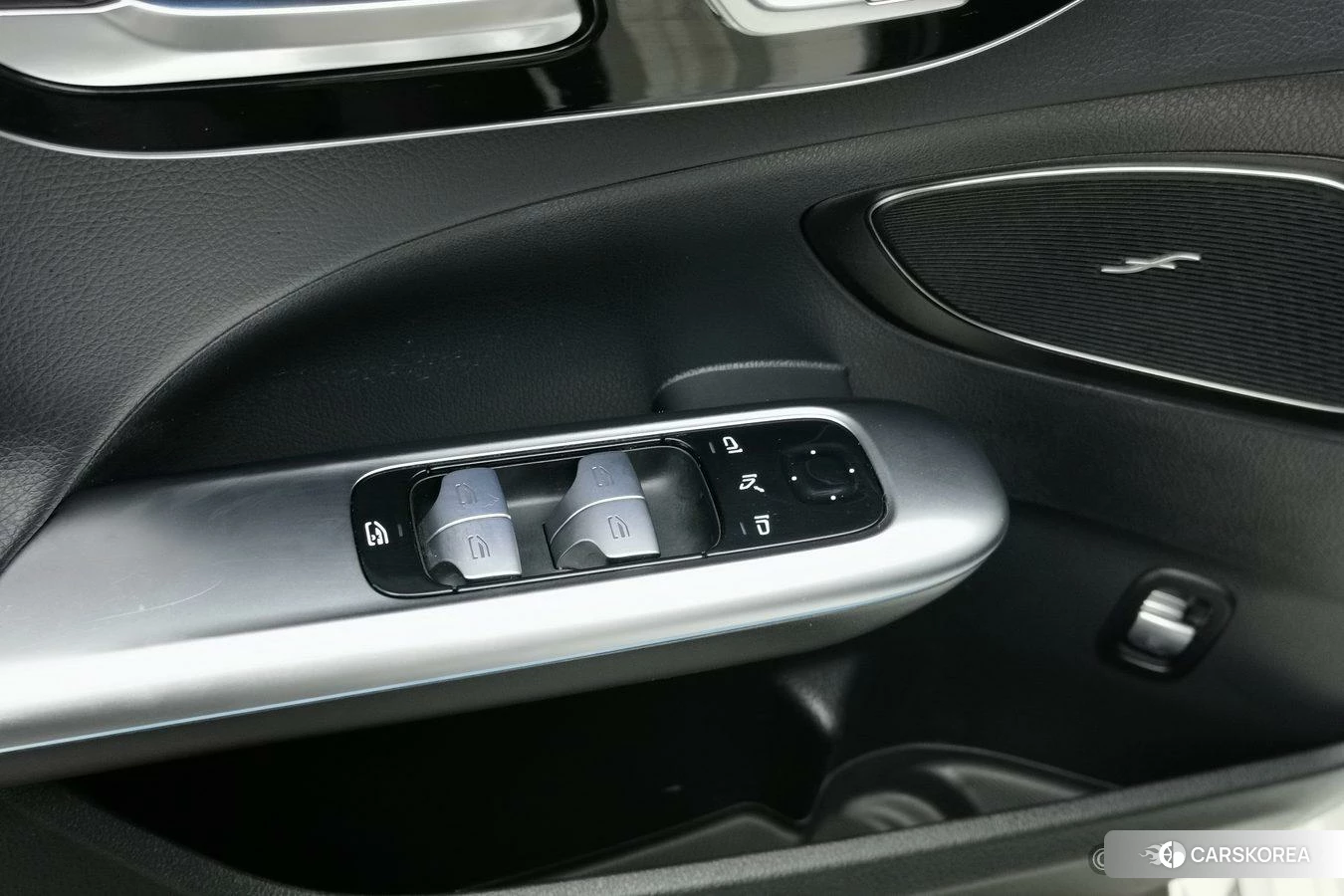 Mercedes-Benz C-class id 4438277 из Китая 10