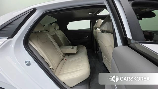 Hyundai Avante Hybrid (CN7) id 3799110 из Кореи 10