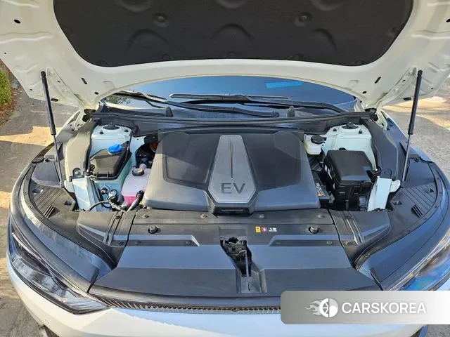 Kia EV6 id 3733221 из Кореи 10