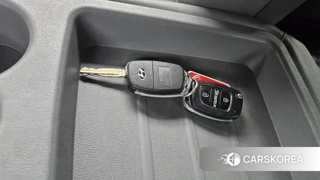 Hyundai The New Grand Starex id 3368722 из Кореи 10