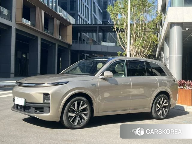 Ideal car Ideal L8 id 3907832 из Китая 10