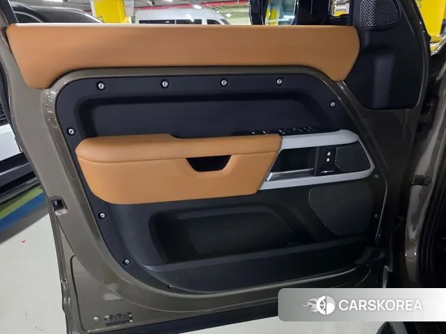 Land Rover Defender (L663) id 3041231 из Кореи 10