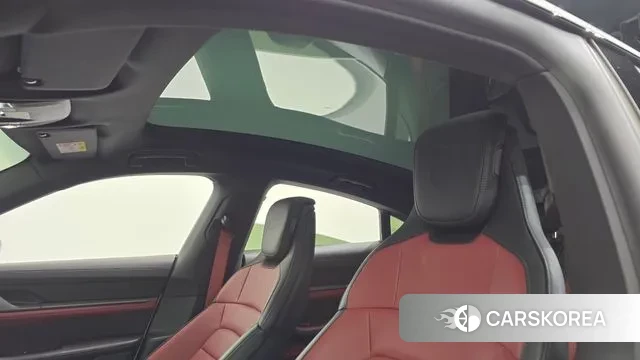 Porsche Taycan id 3720668 из Кореи 10